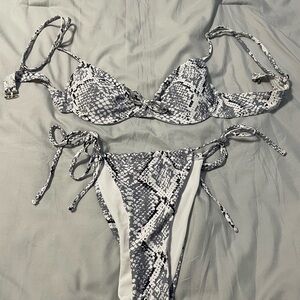 Shein Monochrome Bikini Set